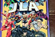 JLA: Strength in Numbers Graphic Novel
