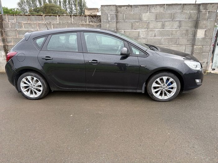 2012 Opel Astra