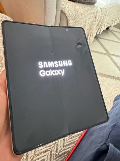 Samsung Galaxy Z Fold4 256GB | Needs display repair