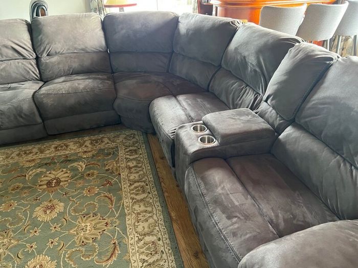 Corner sofa 6 seater 3 reclining  sofas all in per