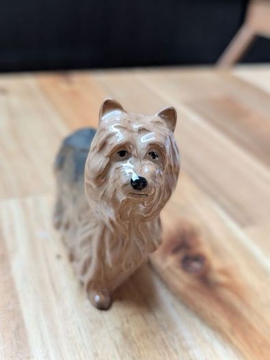 Beswic Yorkshire terrier porcelain figurine