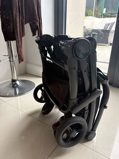 Mamas & Papas Airo travel stroller