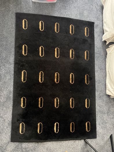 black rug