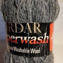 New 100% wool 4 ply knitting/crochet/crafts