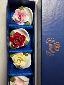 Aynsley set of 4 bone china placecard holders