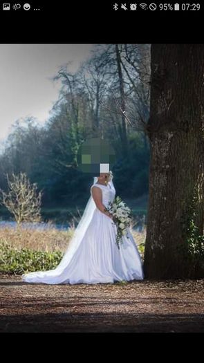 Allure 9155 White Wedding Dress size 12/14