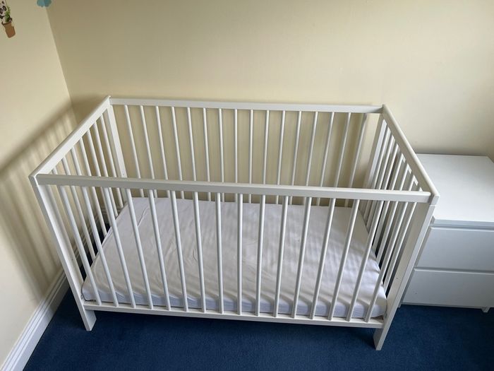 ikea cot