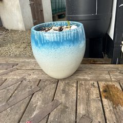 Ceramic pot