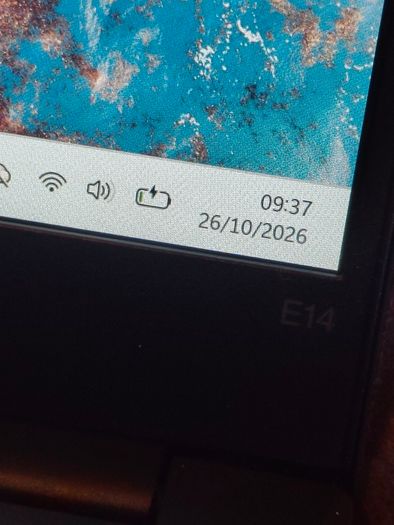 Lenovo ThinkPad E14, i7-10510, 8gb ram, 250gb ssd, like new condition, original charger