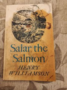 Salar The Salmon. By Henry  Williamson. Beautiful  Vintage Paperback In  Fair Condition.36.