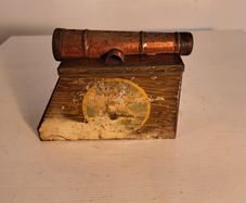 Huntley & Palmer Biscuit Tin