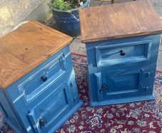 Bedside lockers