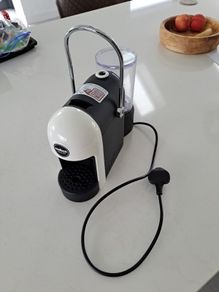 LavAzza Coffee Machine (A Modo Mio)