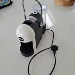 LavAzza Coffee Machine (A Modo Mio)