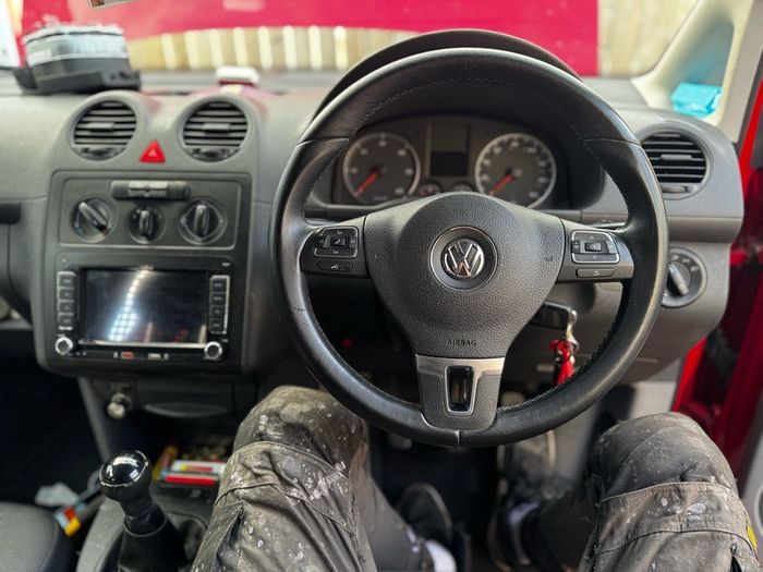 Caddy Life - Bulkhead trims + Touran Bits