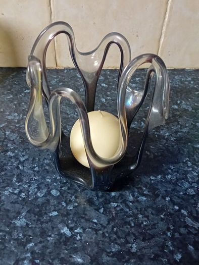 Candle holder