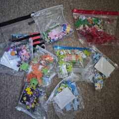 9 x mini Peppa pig jigsaw