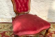 Victorian wallnut spoon back chair.
