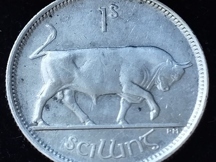 #885 - Ireland - 1928 - Shilling - Silver - KM.6