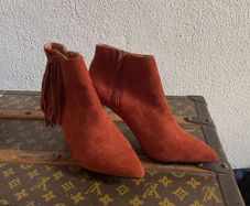 ankle boots