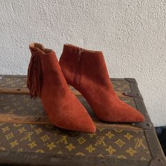 ankle boots