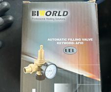 Automatic filling valve