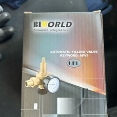 Automatic filling valve