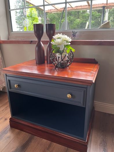 Side unit