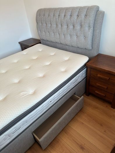 Double Bed with 4 drawers, 2 Bedside Lockers