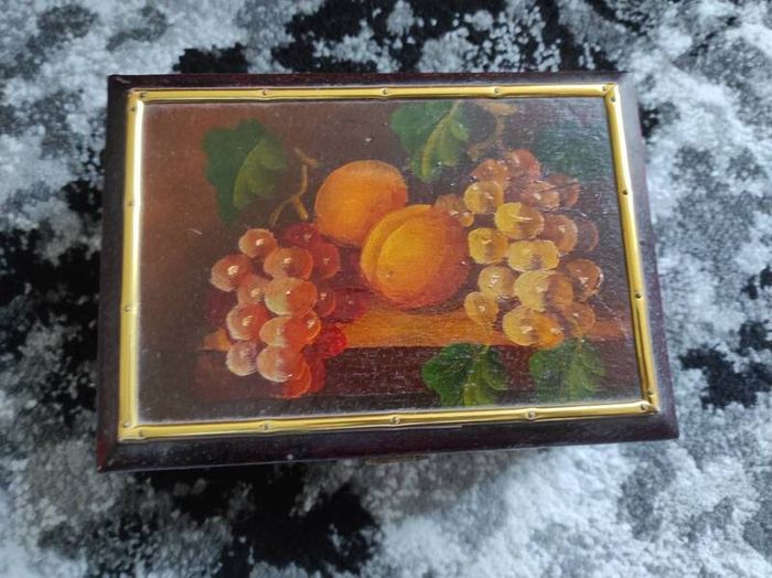 jewellery box