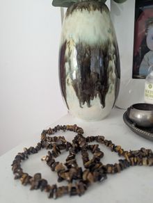 Long chipped beads Tiger Eye stone