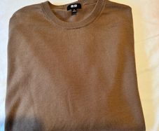 uniqlo jumper tan medium