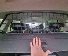 Travall Dog Guard for Skoda Superb Estate (2008-2015)