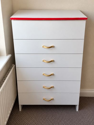 White 5-Drawer Chest of Drawers