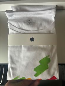 Apple T Shirt