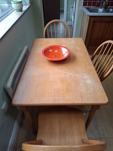table and chairs