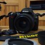Nikon D60 Dslr Camera + Af-s Nikkor 35mm F/1.8g Dx Lens Bundle Image 2