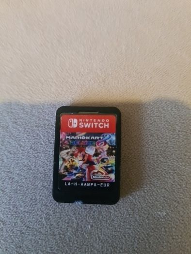 Nintendo Switch Plus 4 Games and Case.