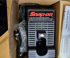 Snap On CTC328 Mobile Battery Charger
