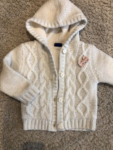 Gorgeous warm hoodie 6-12 months