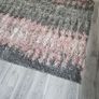 Large rug Image 3