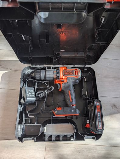 Black + Decker Hammer Drill Set