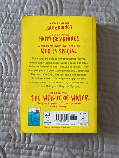 Book: Sarah Crossan: Apple and Rain