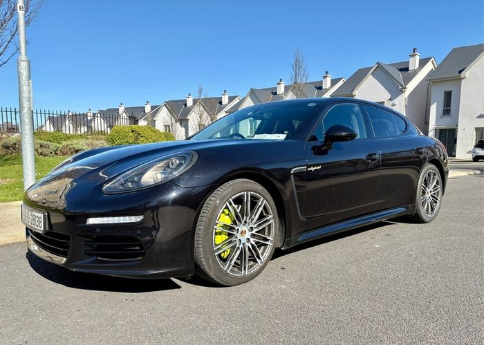 Porsche Panamera Plug-in E-Hybrid