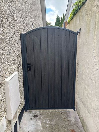 Side Gates