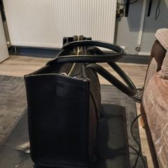 I want to sell real authentic Marc Jacobs bag