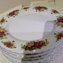 Dinner Plates Set Image 5