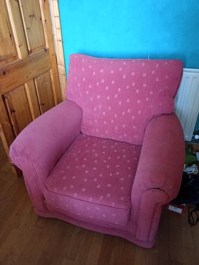 Comfy cozy armchair - free!