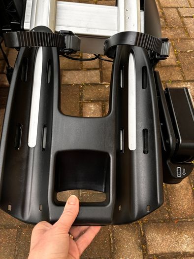 THULE VeloCompact 925 2-bicycle bike carrier
