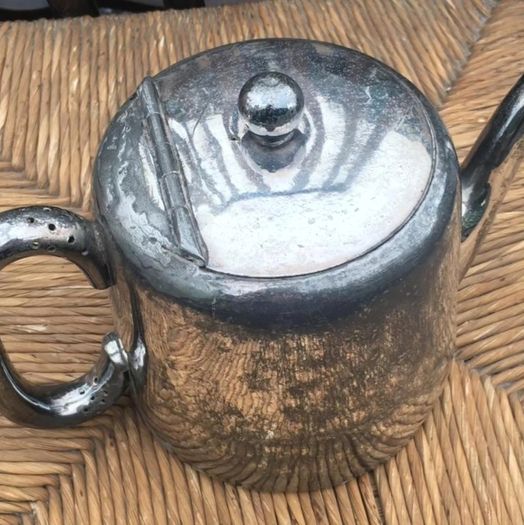 Vintage, 2 pint, Walker & Hall teapot